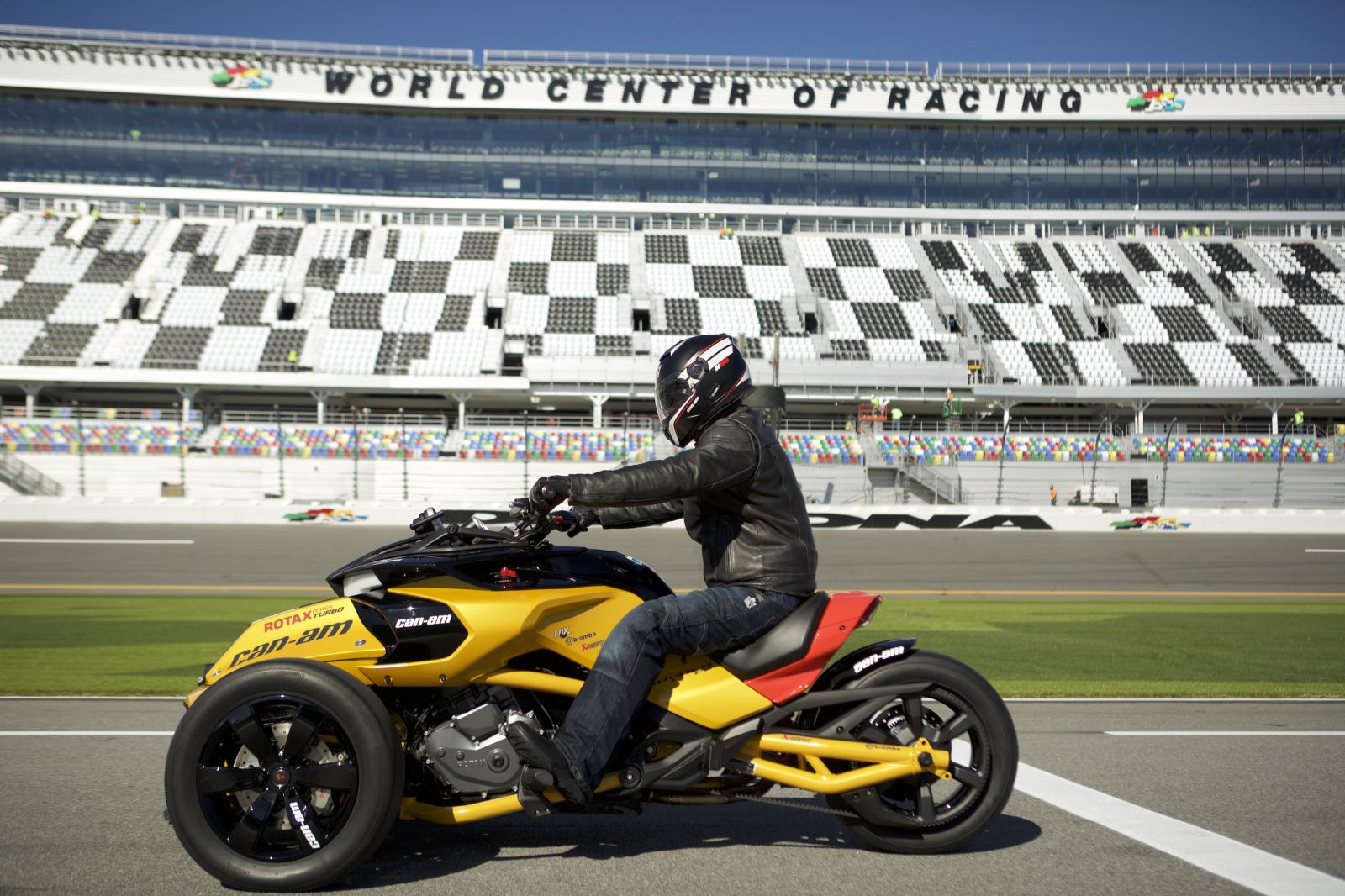 Can-Am Unveils Exclusive Race-Inspired Spyder F3 Turbo Concept At Daytona ...1600 x 1066